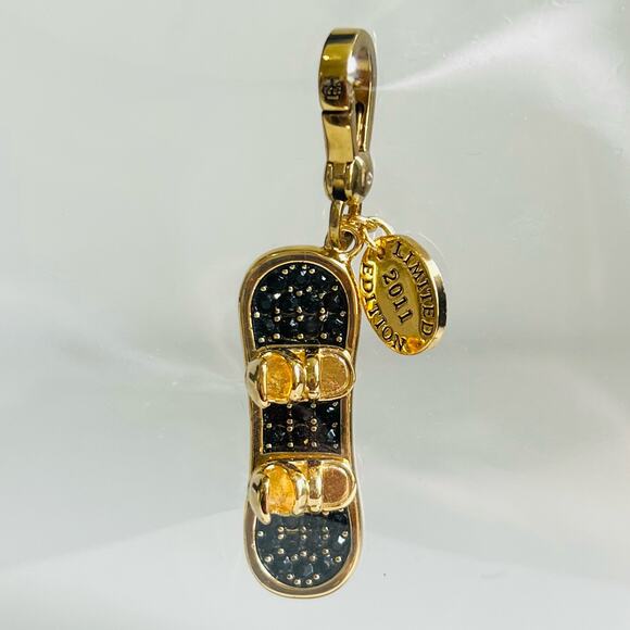 Vintage Juicy Couture Limited Edition 2011 Snow Board Charm - Picture 1 of 6